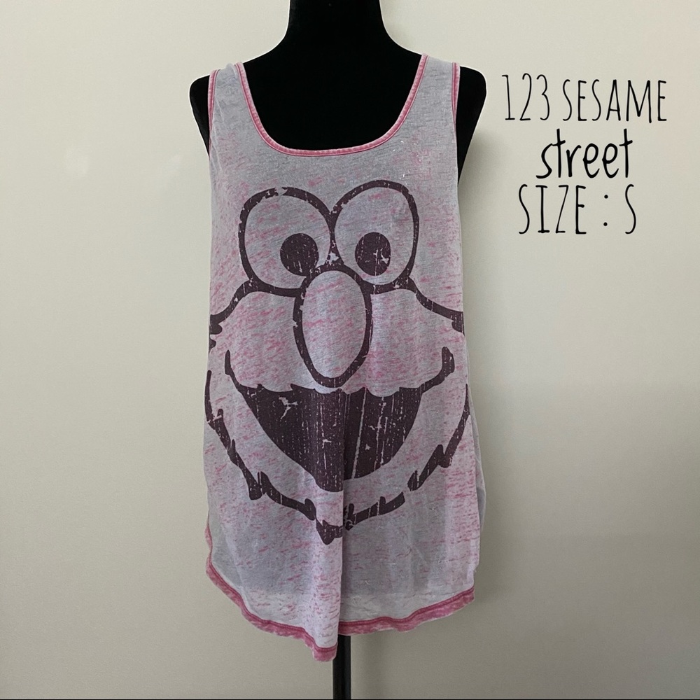 ✨Elmo tank top